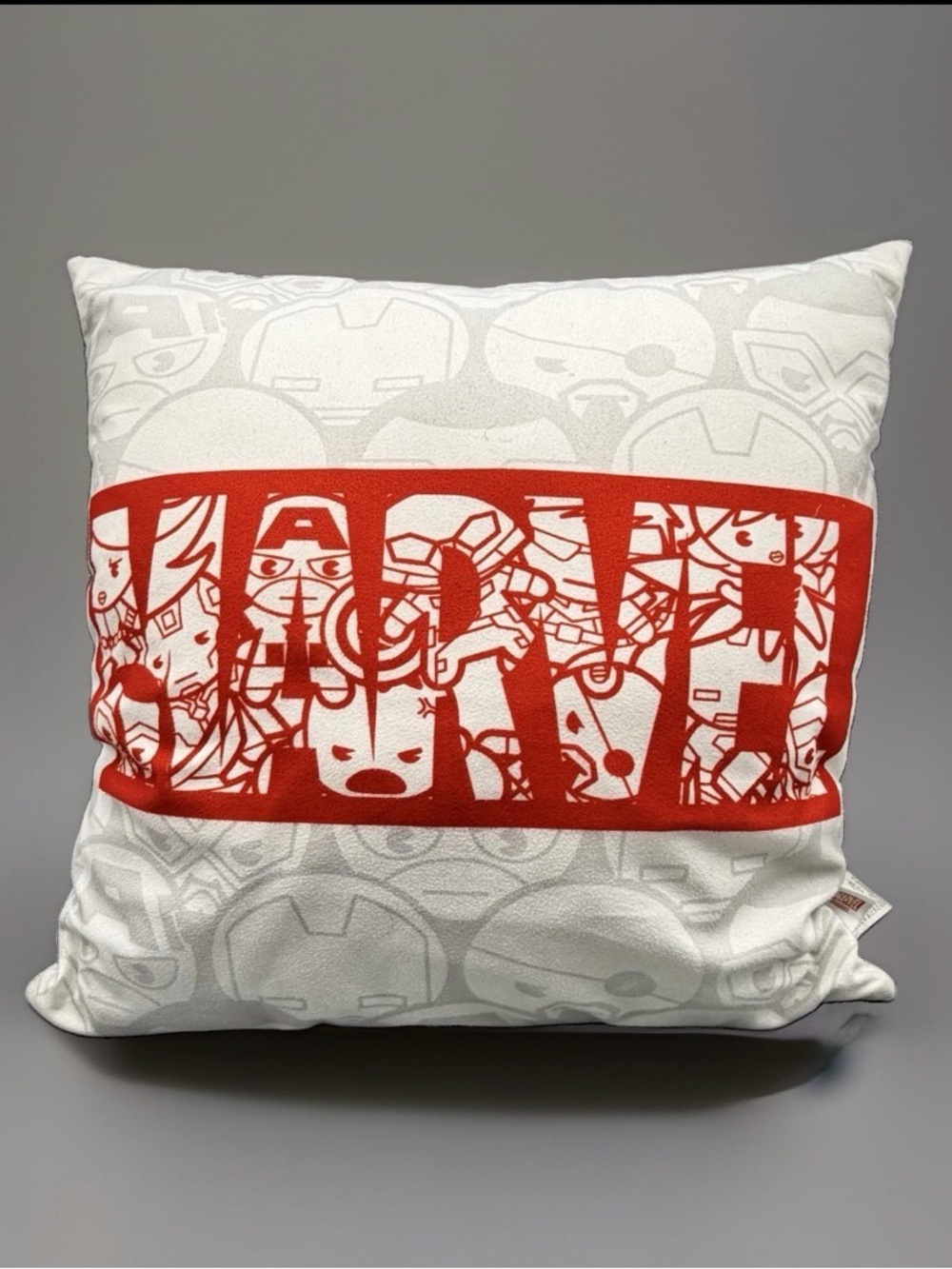 MINISO Marvel Throw Pillow 17.7” Superhero Graphic Cushion 45cm